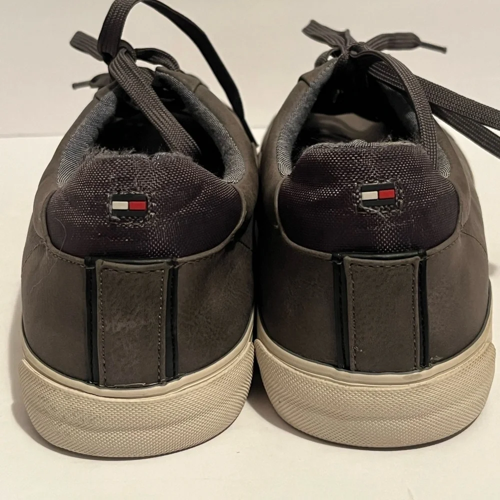 Tommy Hilfiger Men's Gray Casual Low Top Sneakers